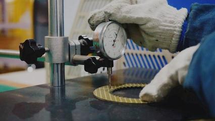 西安商網(wǎng):灃西科創(chuàng)超能力|航灃新材料:高端摩擦材料國產(chǎn)化